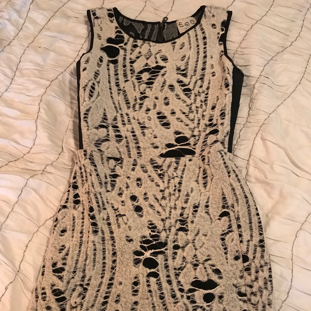 SEA Wool Dress Black and White Sz small BEAUTIFUL!